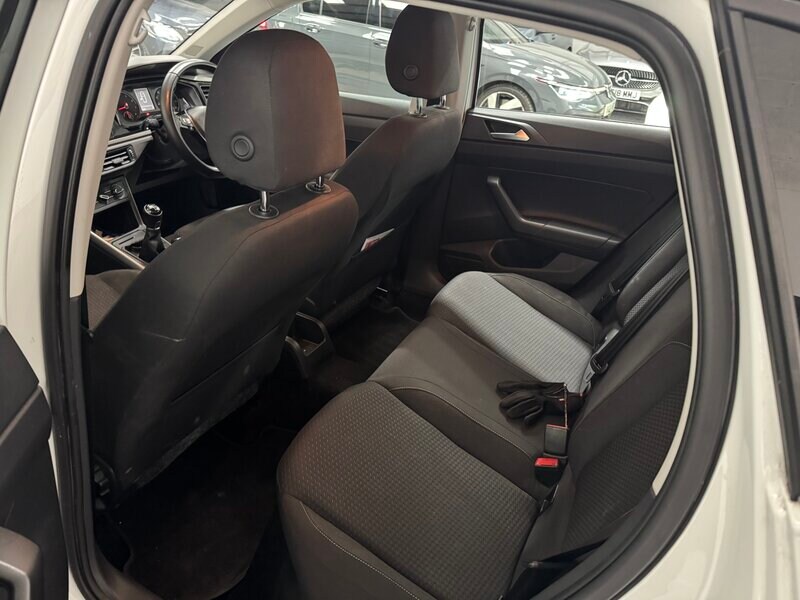 Used Volkswagen Polo 2018 for sale - 77654372: Photo 9