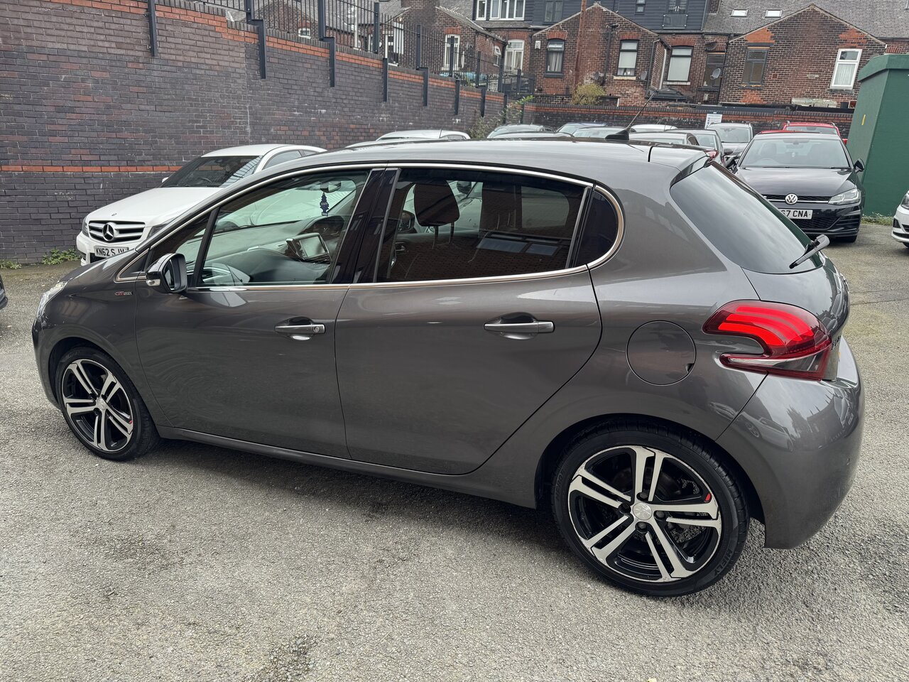 Used Peugeot 208 2018 for sale - 77258493: Photo 4