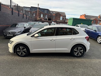 Used Volkswagen Polo 2018 for sale - 77258503: Photo
