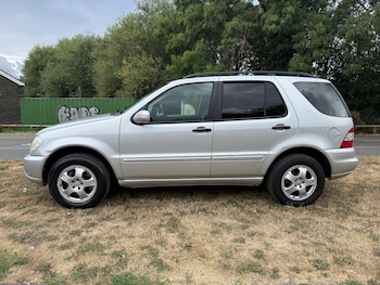 Used Mercedes-Benz M Class 2004 for sale - 79581866: Photo