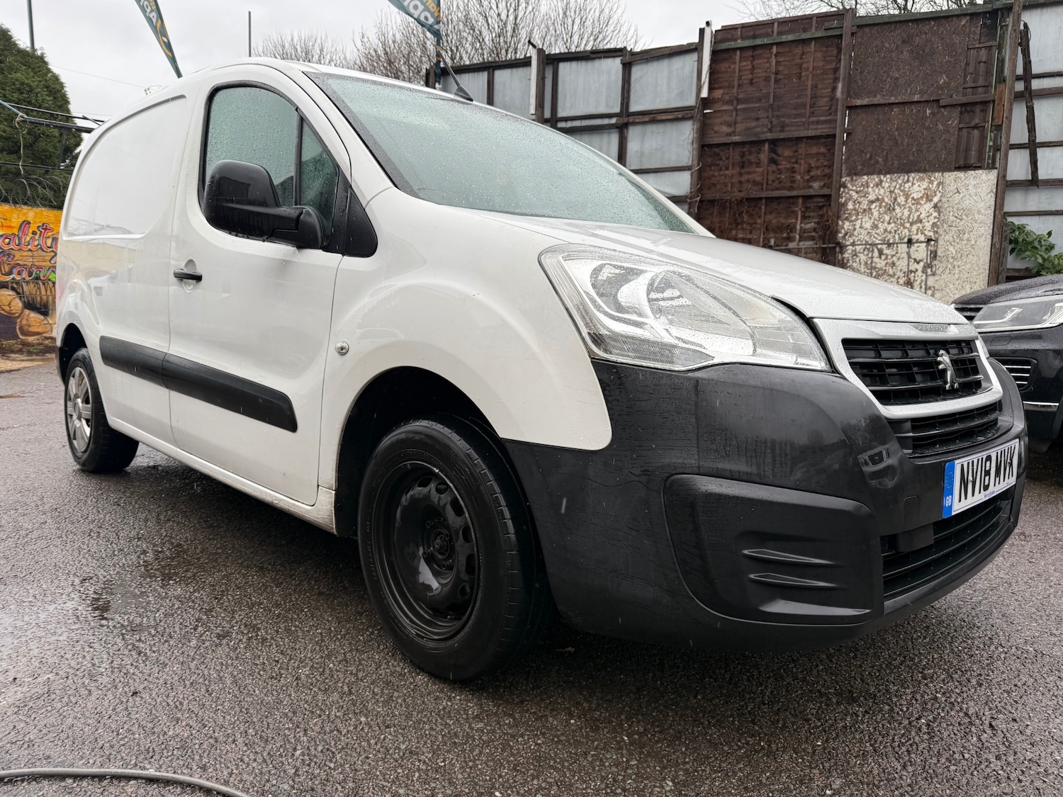 Used Peugeot Partner 2018 for sale - 76554510: Photo 1