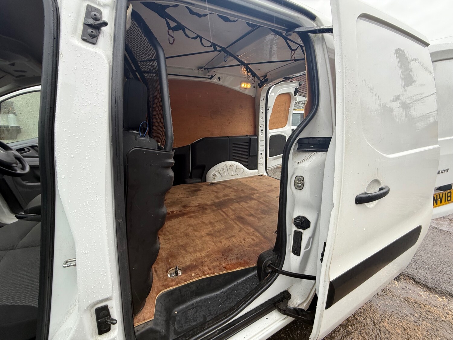 Used Peugeot Partner 2018 for sale - 76554510: Photo 10