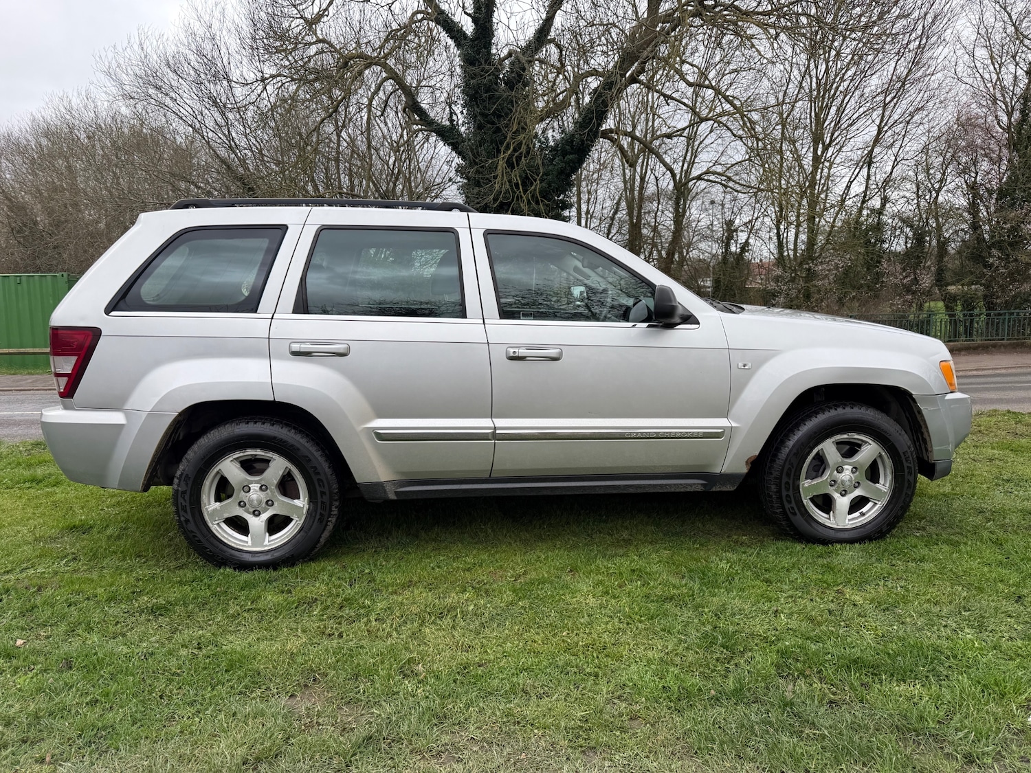 Used Jeep Grand Cherokee 2005 for sale - 77846390: Photo 4