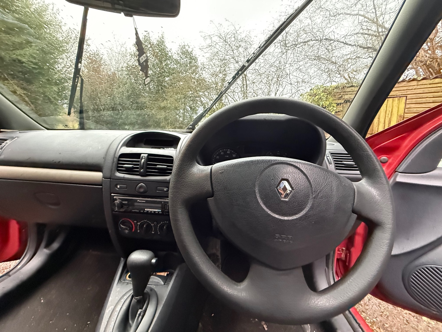 Used Renault Clio 2004 for sale - 77563432: Photo 12