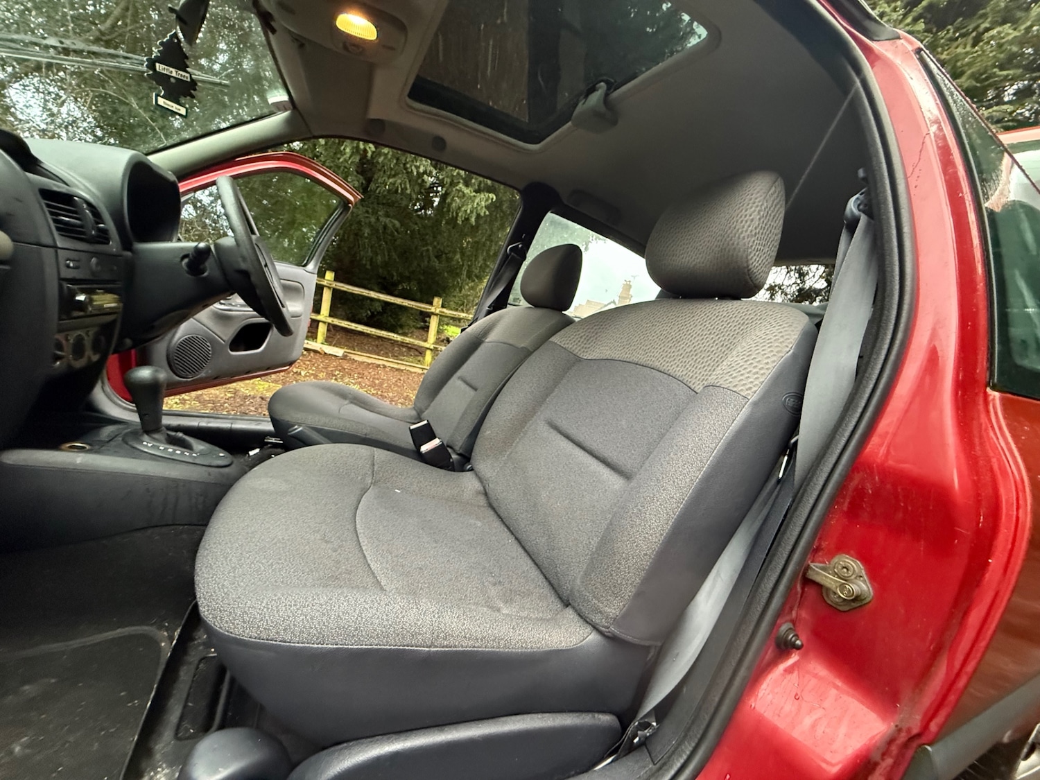 Used Renault Clio 2004 for sale - 77563432: Photo 9