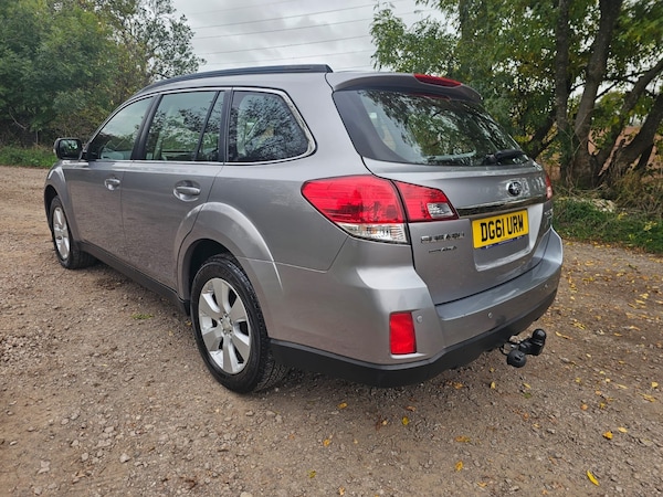 Used Subaru Outback 2011 for sale - 76316568: Photo 6