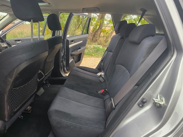 Used Subaru Outback 2011 for sale - 76316568: Photo 9