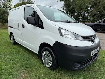 Used Nissan NV200 2018 for sale - 75468122: Photo