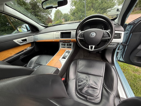 Used Jaguar XF 2012 for sale - 75344176: Photo 15