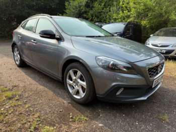 Used Volvo V40 2015 for sale - 74868937: Photo