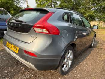 Used Volvo V40 2015 for sale - 74868937: Photo