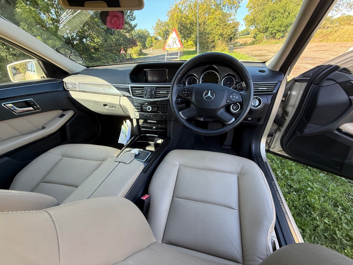Used Mercedes-Benz E-Class 2010 for sale - 76022753: Photo 15