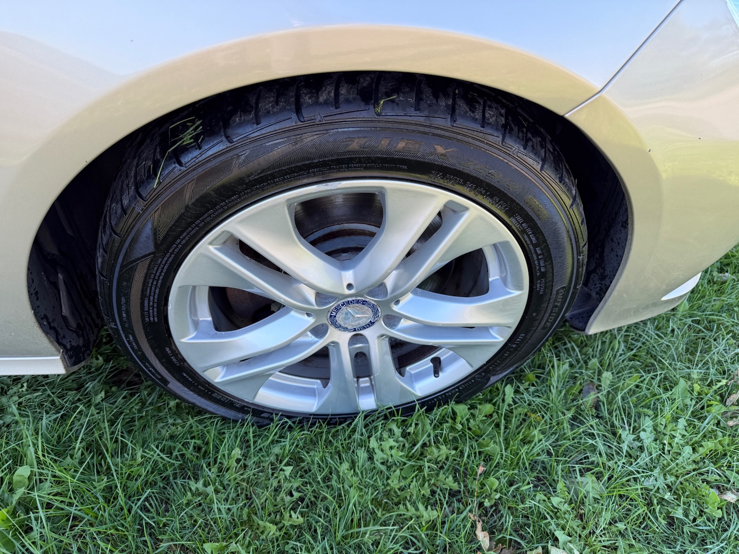 Used Mercedes-Benz E-Class 2010 for sale - 76022753: Photo 9