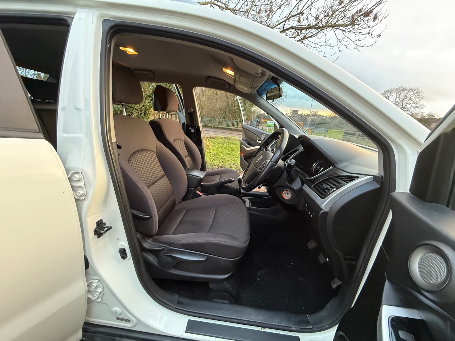 Used Ssangyong Korando 2014 for sale - 77170691: Photo 11