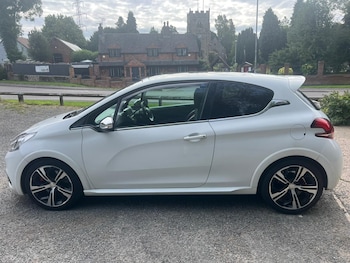 Used Peugeot 208 2017 for sale - 75375266: Photo