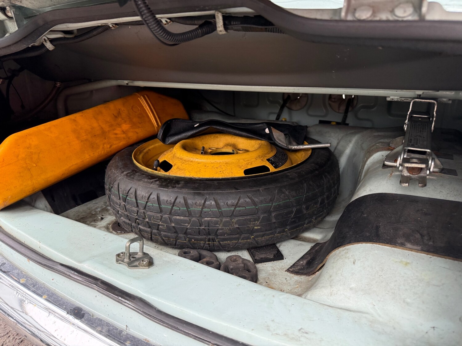 Used Nissan Figaro 2006 for sale - 77529795: Photo 16