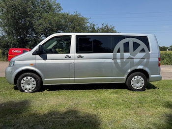 Used Volkswagen Transporter Shuttle 2005 for sale - 78995366: Photo