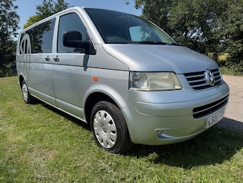 Used Volkswagen Transporter Shuttle 2005 for sale - 78995366: Photo