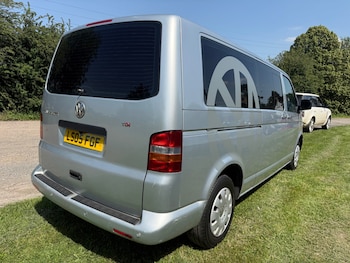 Used Volkswagen Transporter Shuttle 2005 for sale - 78995366: Photo