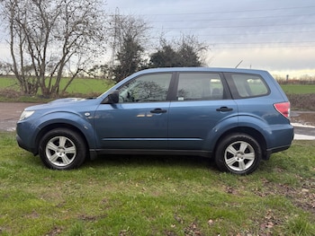 Used Subaru Forester 2010 for sale - 77312511: Photo