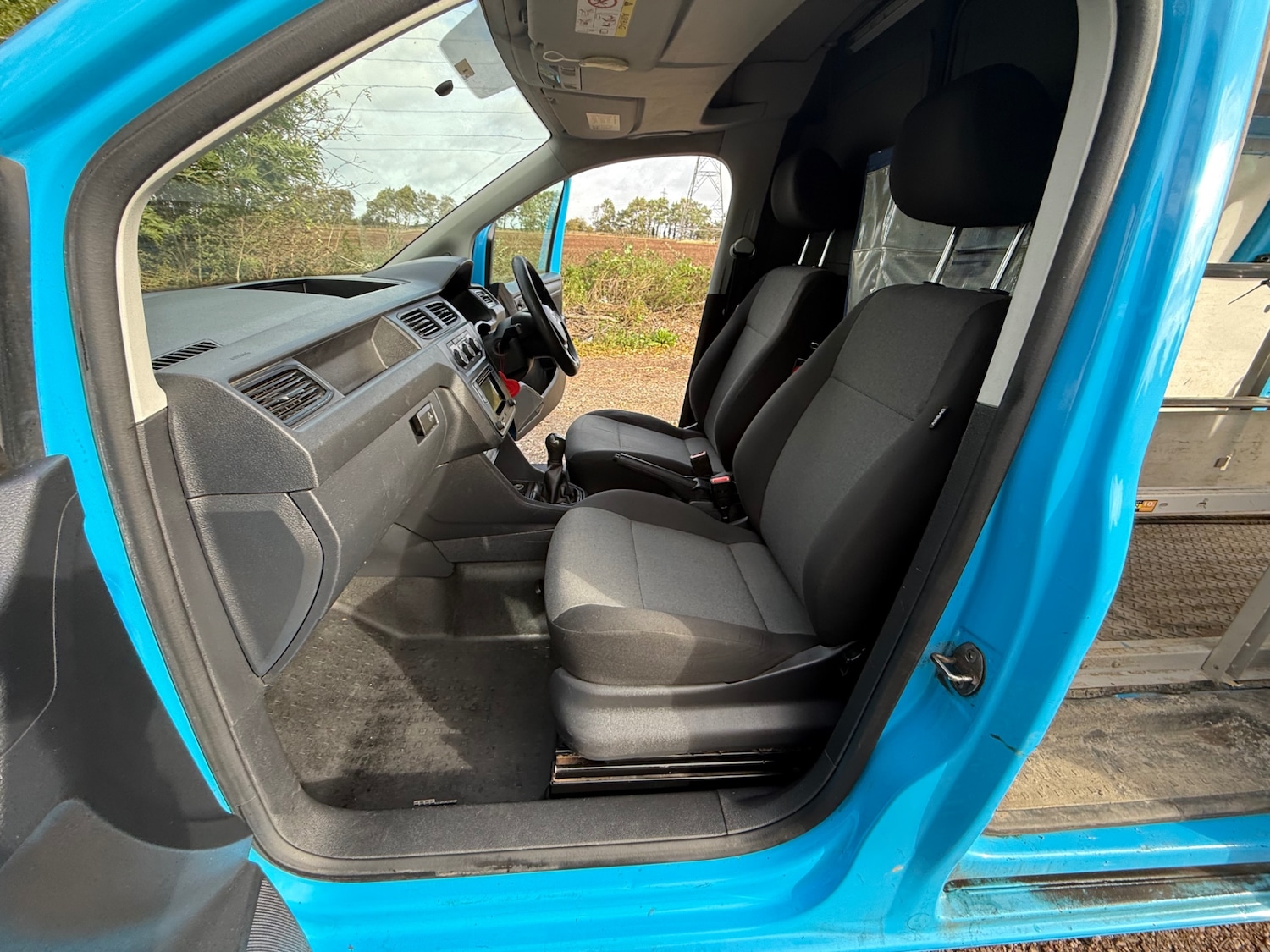 Used Volkswagen Caddy Maxi 2015 for sale - 76170522: Photo 11