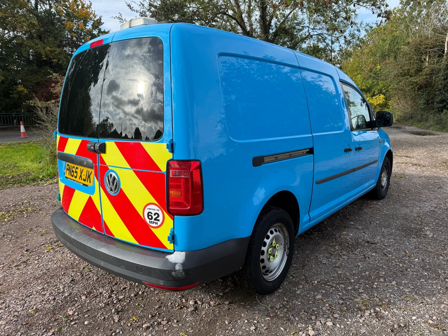 Used Volkswagen Caddy Maxi 2015 for sale - 76170522: Photo 3
