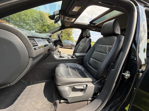 Used Volkswagen Touareg 2014 for sale - 74912341: Photo 10