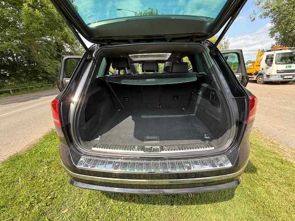Used Volkswagen Touareg 2014 for sale - 74912341: Photo 12
