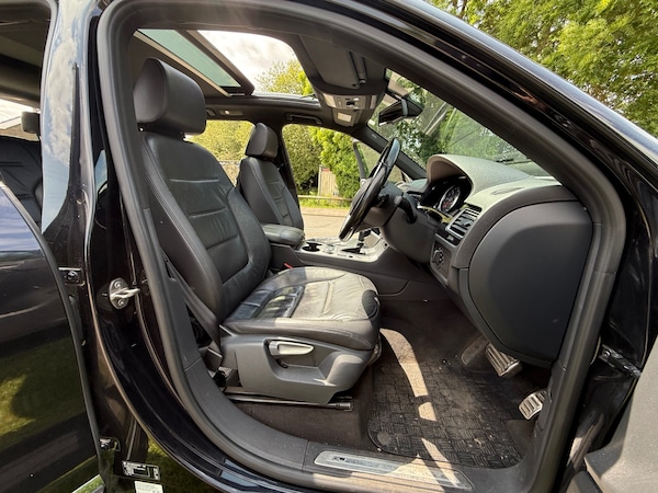 Used Volkswagen Touareg 2014 for sale - 74912341: Photo 14