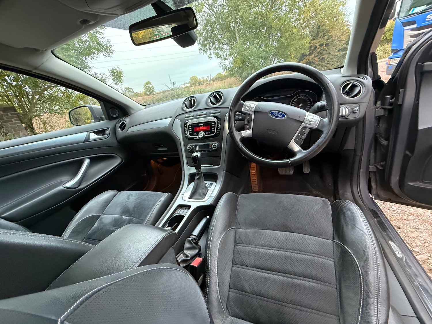 Used Ford Mondeo 2011 for sale - 76222205: Photo 16