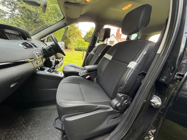 Used Renault Scenic 2015 for sale - 75409403: Photo 9