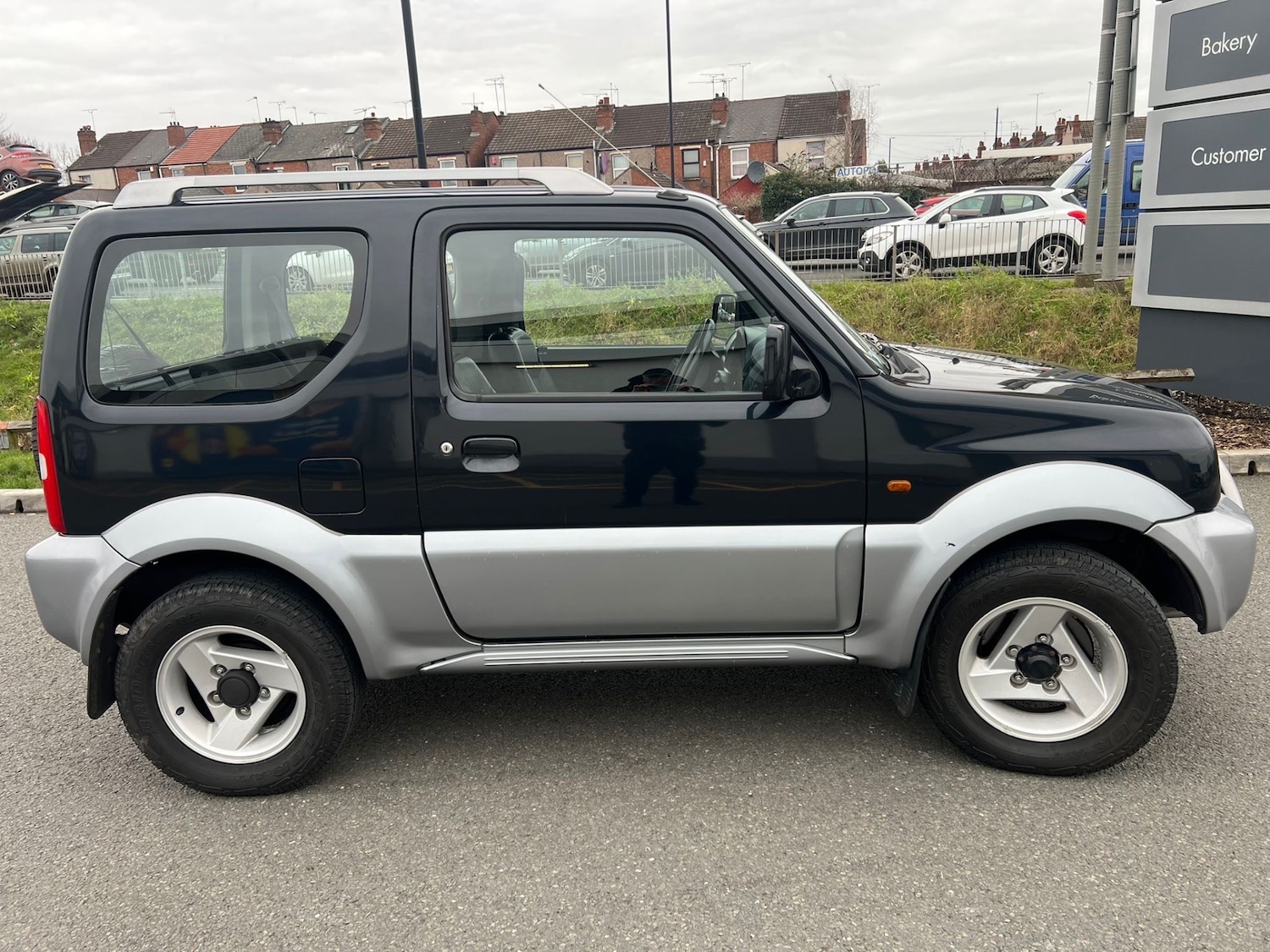 Used Suzuki Jimny 2004 for sale - 77635645: Photo 3