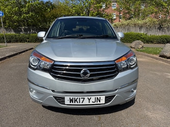 Used Ssangyong Turismo 2017 for sale - 78342069: Photo