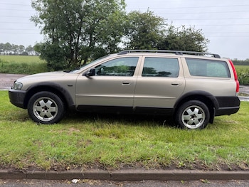 Used Volvo XC70 2004 for sale - 78873821: Photo