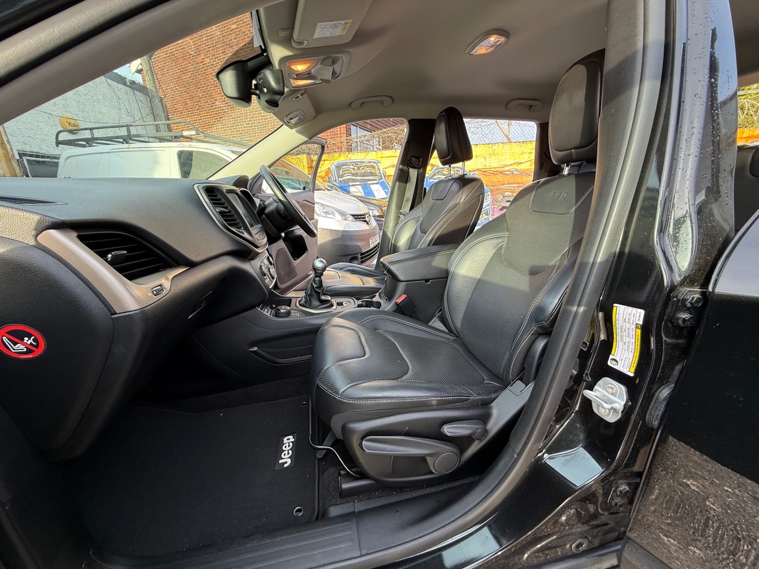 Used Jeep Cherokee 2015 for sale - 77114407: Photo 14