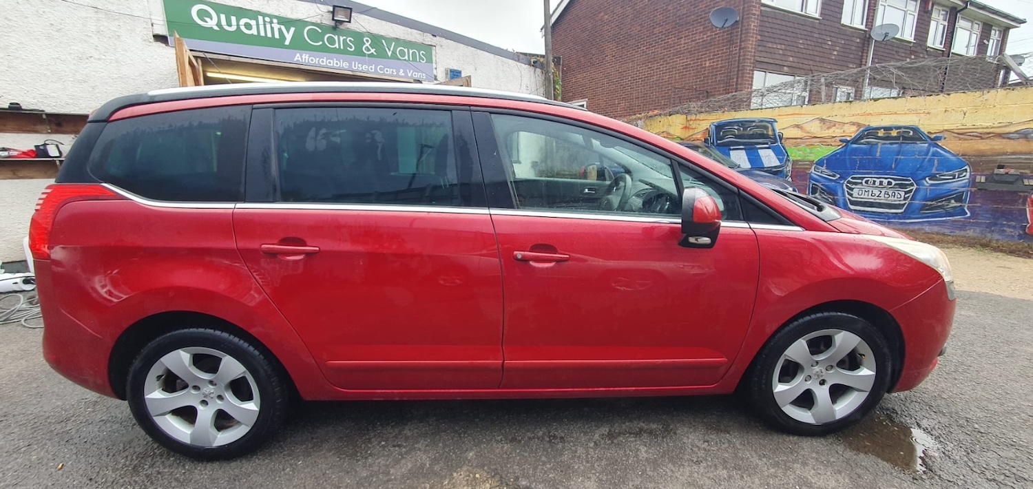 Used Peugeot 5008 2010 for sale - 76479571: Photo 5