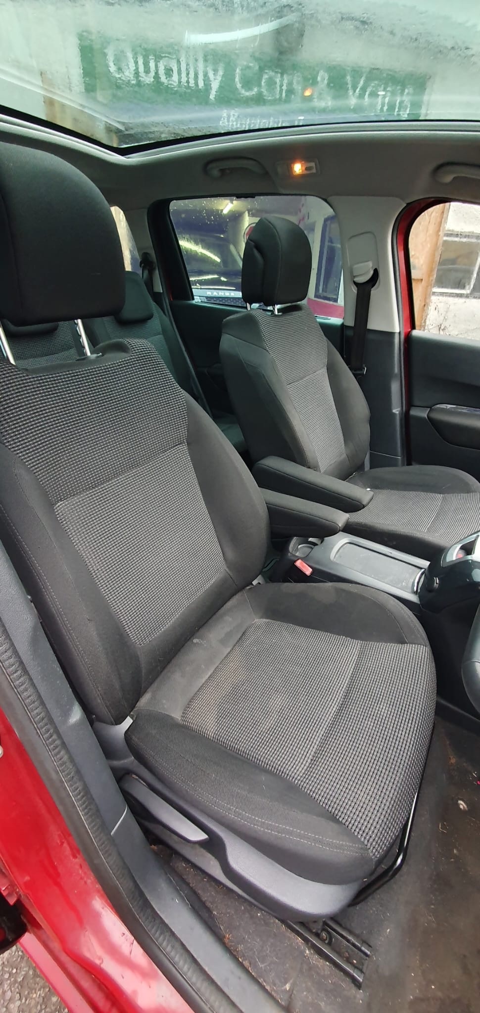 Used Peugeot 5008 2010 for sale - 76479571: Photo 8