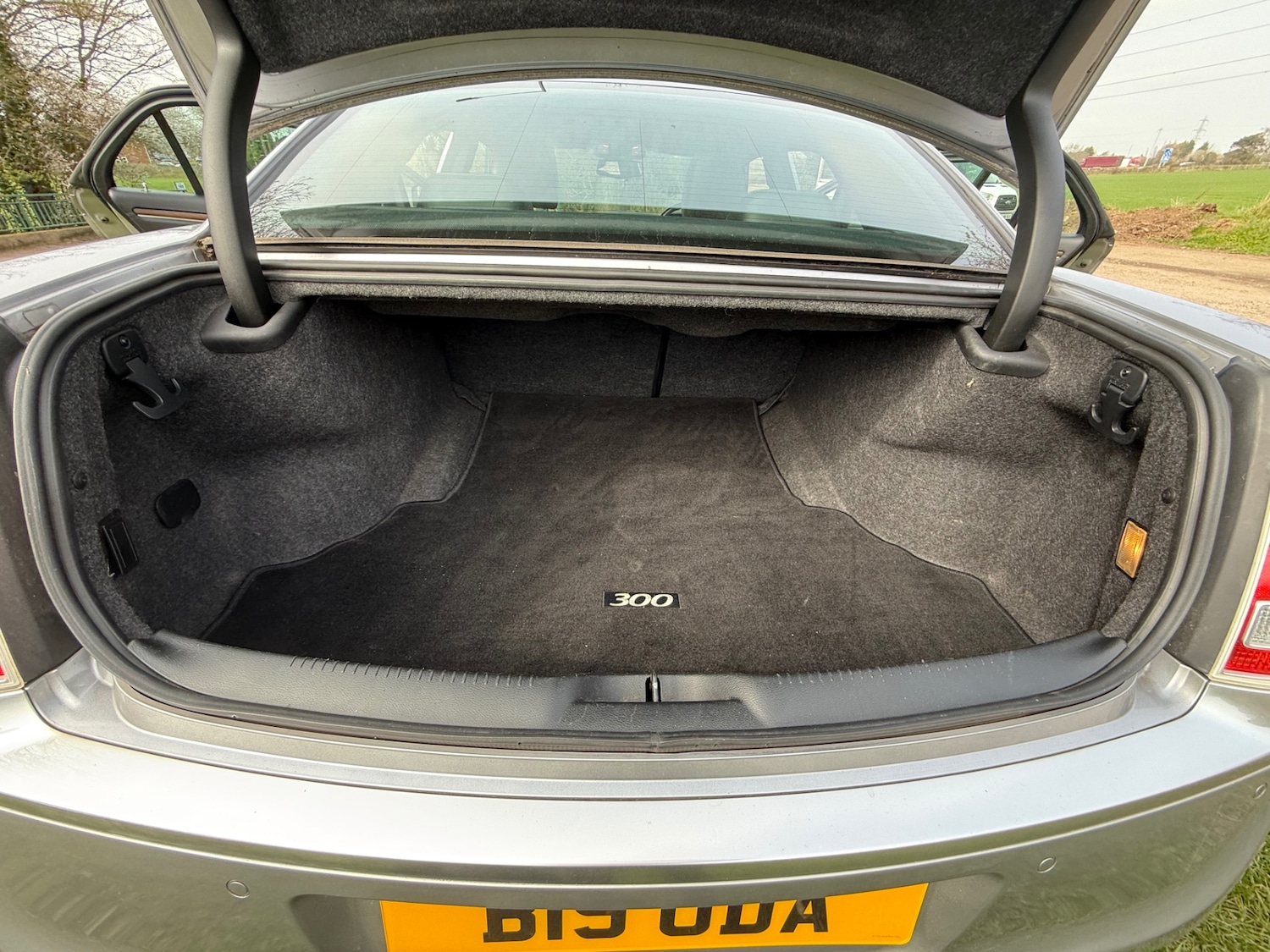 Used Chrysler 300C 2014 for sale - 77984148: Photo 12