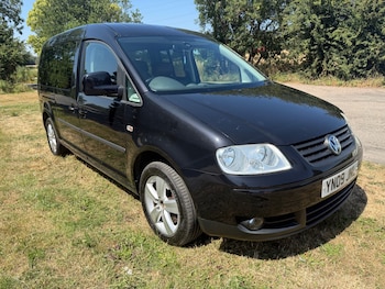 Used Volkswagen Caddy Maxi Life 2009 for sale - 79217839: Photo