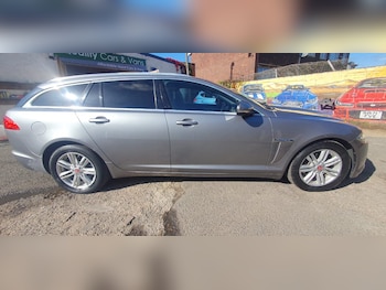 Used Jaguar XF 2014 for sale - 76185834: Photo 2