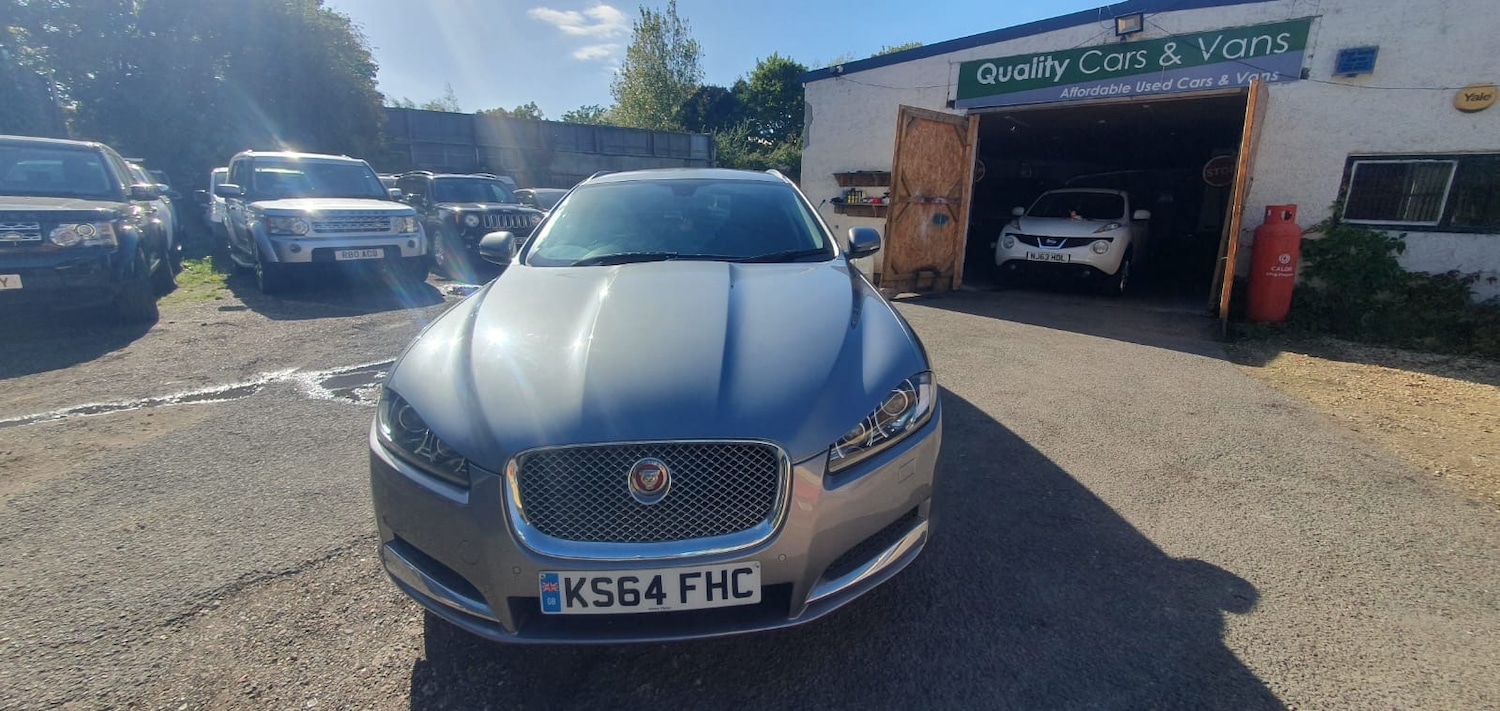 Used Jaguar XF 2014 for sale - 76185834: Photo 3