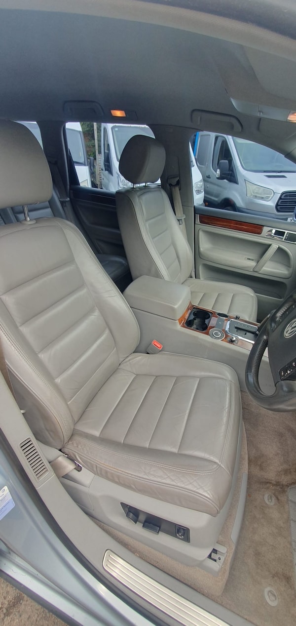 Used Volkswagen Touareg 2005 for sale - 74234187: Photo 10