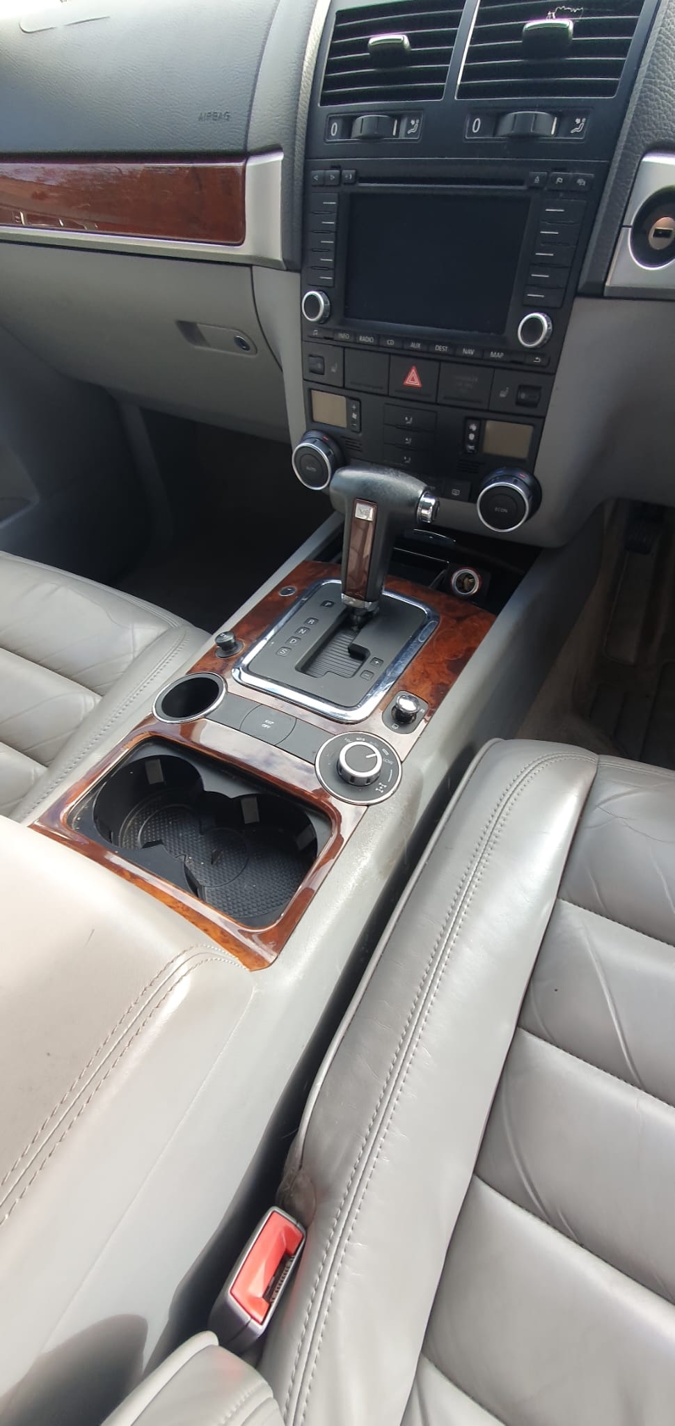 Used Volkswagen Touareg 2005 for sale - 74234187: Photo 13