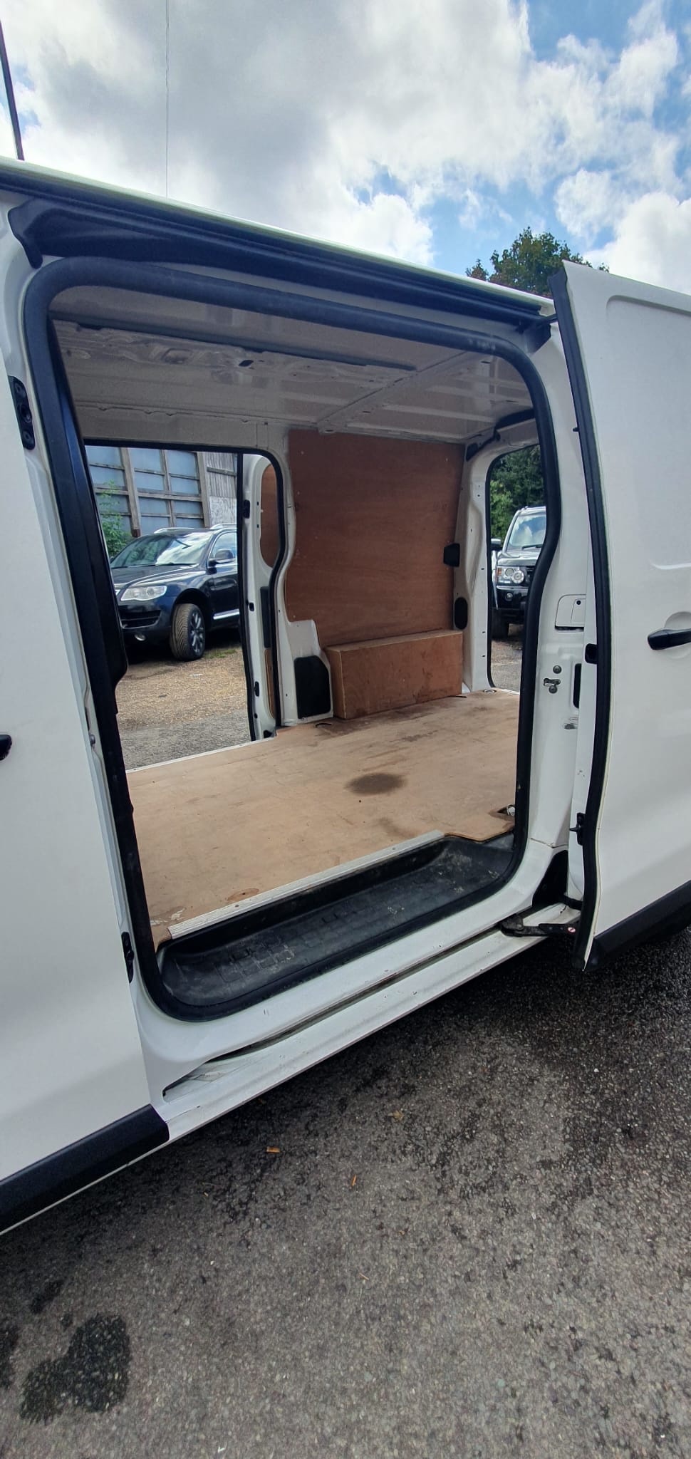 Used Peugeot Expert 2017 for sale - 76737897: Photo 12