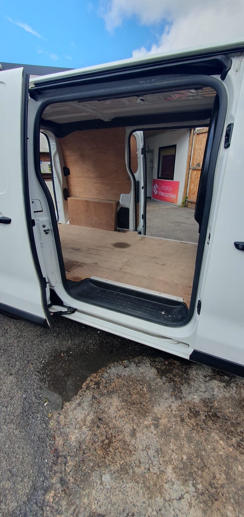 Used Peugeot Expert 2017 for sale - 76737897: Photo 13