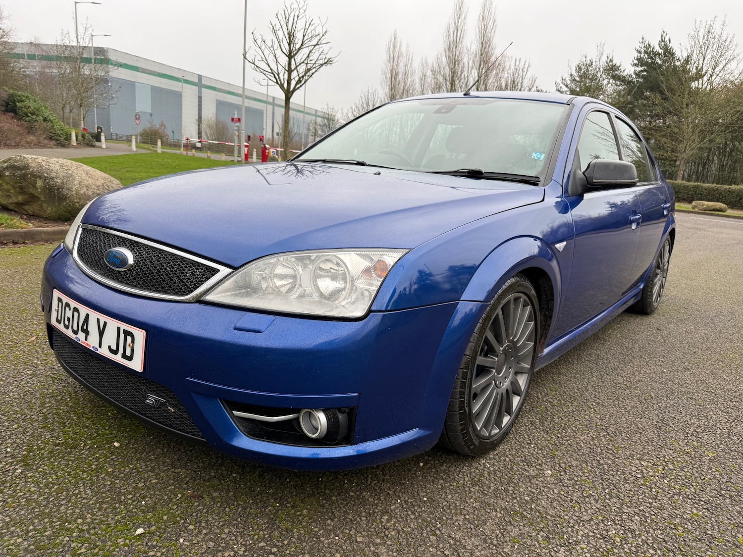 Used Ford Mondeo 2004 for sale - 77404830: Photo 2