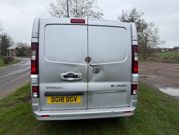 Used Vauxhall Vivaro 2018 for sale - 77845463: Photo