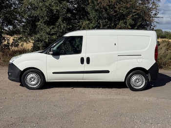 Used Vauxhall Combo 2017 for sale - 79448483: Photo