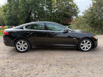 Used Jaguar XF 2010 for sale - 76078912: Photo 2