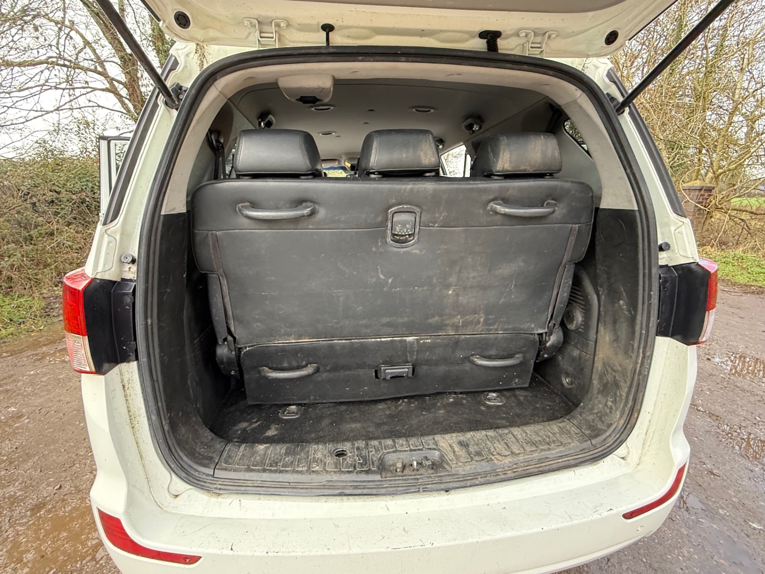 Used Ssangyong Turismo 2018 for sale - 77689342: Photo 12